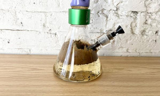 Importance of Changing Your Bong Water